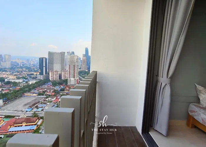 The Luxe Klcc View Sky Pool