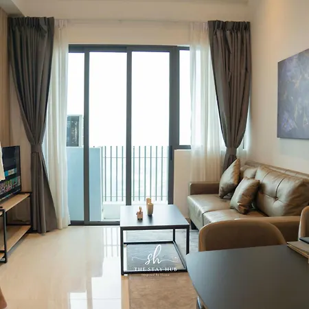 The Luxe Klcc View Sky Pool Apartment Kuala Lumpur Exterior photo