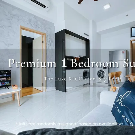 The Luxe Klcc View Sky Pool Apartment Kuala Lumpur Exterior photo