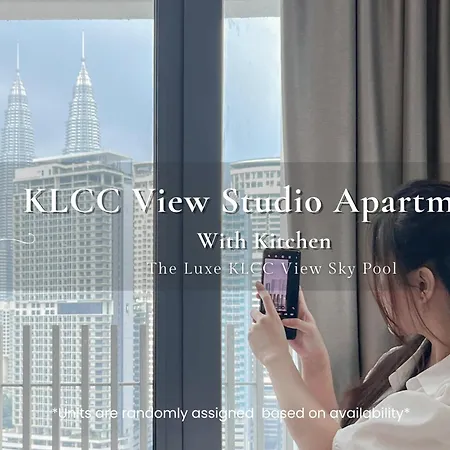 The Luxe Klcc View Sky Pool Apartment Kuala Lumpur Exterior photo