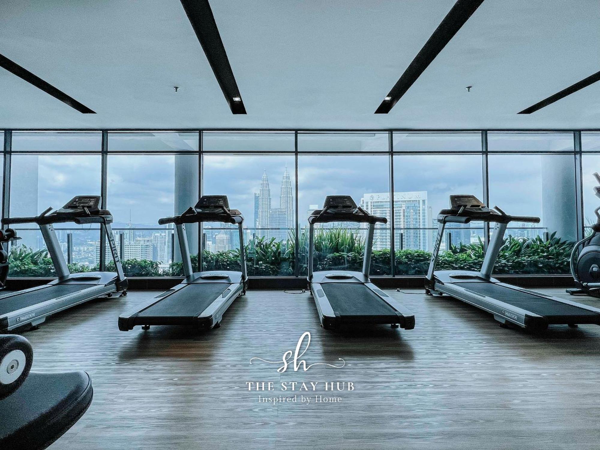 The Luxe Klcc View Sky Pool * Kuala Lumpur
