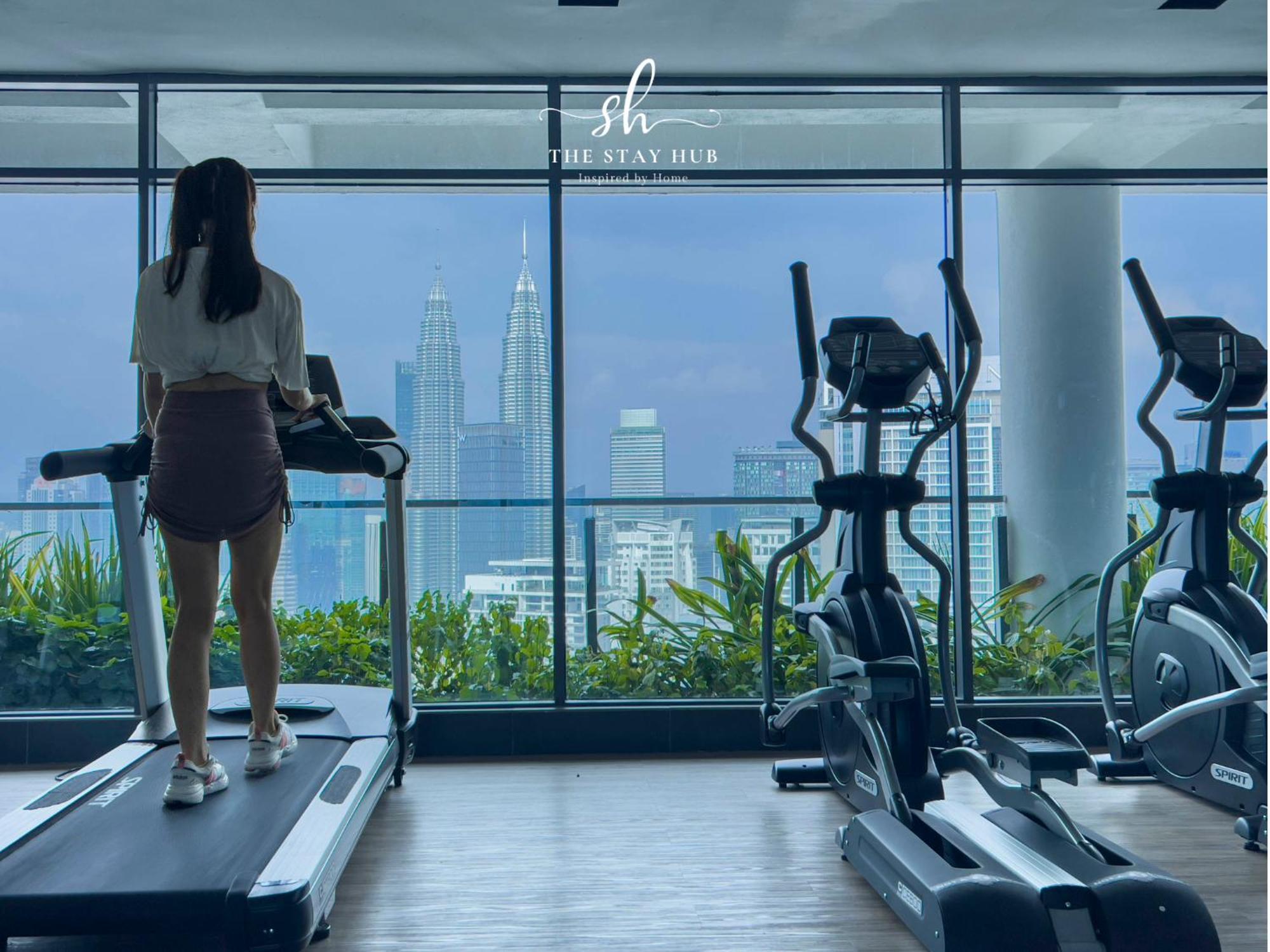 The Luxe Klcc View Sky Pool