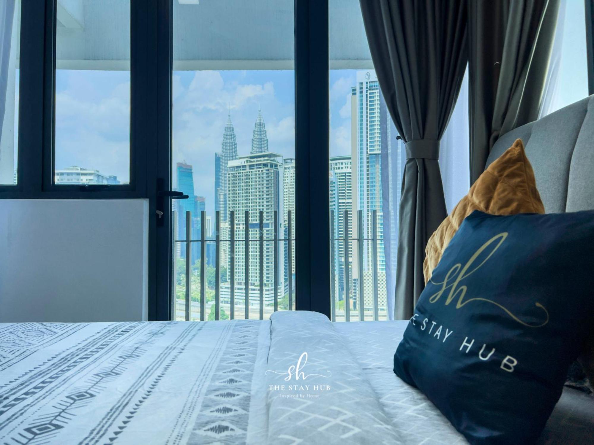 Apartment The Luxe Klcc View Sky Pool Kuala Lumpur